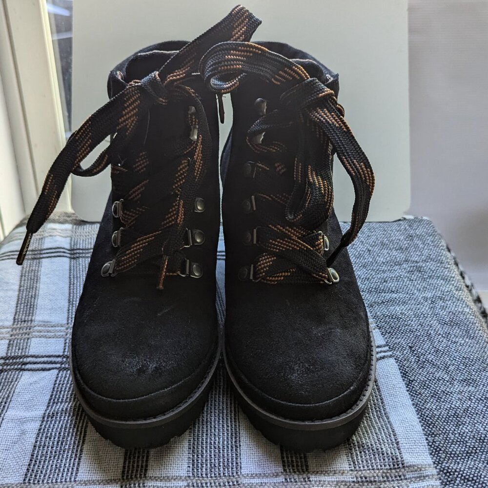 GENTLE SOULS MONA,WOMENS SHOES SUEDE LEATHER LACE UP ANKLE BOOTIES SZ 7.5